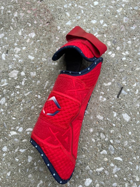 Red Senior EvoShield Leg guard (Used)