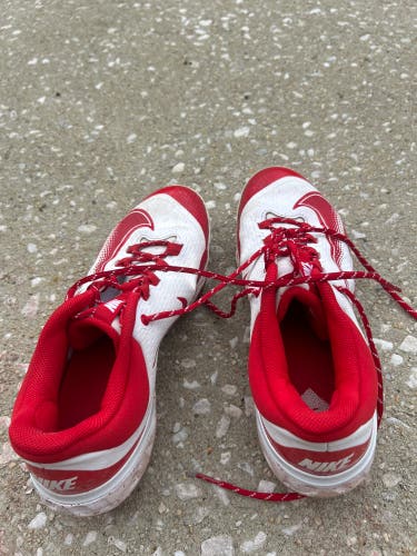 Red Men's Size M 12.0 (W 13.0) Nike Huarache Low Top (Used)