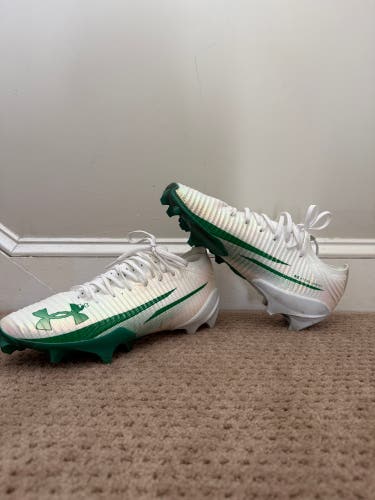 White Men's Size M 10.5Adult Under Armour Cleats (New)