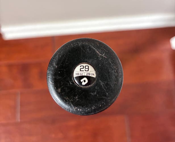 DeMarini Bat (-11) 18 oz 29" (Used)