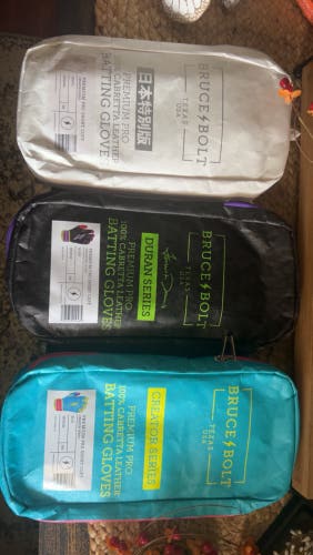 Medium Batting Gloves (New)