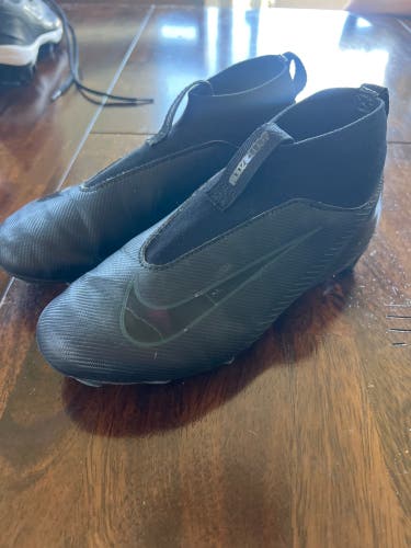 Black Men's 3Y (Big Kids / Youth) Nike Mercurial Superfly Molded Cleats Cleats (Used)