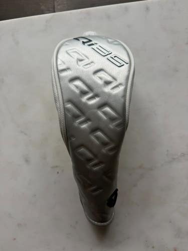 Taylormade Qi35 Women's Hybrid Headcover NEW