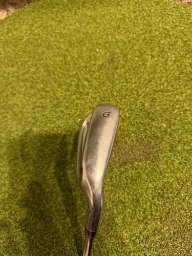 TaylorMade r7 Single 9 Iron, T-Step 90 Stiff Flex, RH