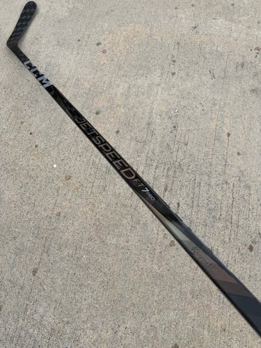 CCM JETSPEED FT7 PRO Pro Stock Hockey Stick Grip P90T 100 Flex Right 2758