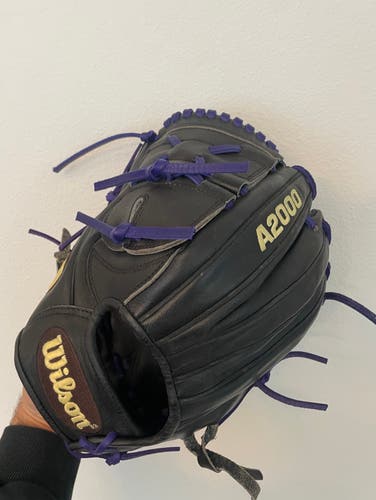 Wilson A2000 CK22 LH Pitcher's Baseball Glove 11.75" (Used)