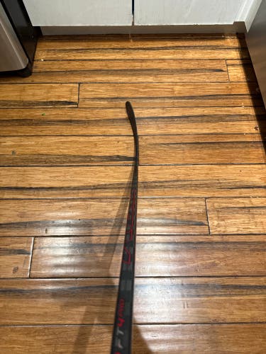 Senior CCM JetSpeed FT4 Pro Right Handed Hockey Stick 85 Flex Pro Stock (New)