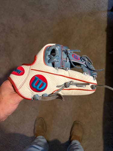 Wilson A2000 RH Infield Baseball Glove 11.5" (New)