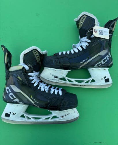 Senior CCM Tacks AS580 Hockey Skates Regular Width 9