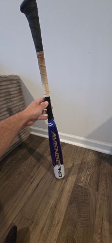 AXE Avenge pro USSSA Certified Bat (-5) 27 oz 32" (Used)