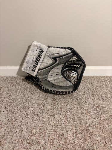 Jonathan Quick Kings Vaughn Regular Pro Stock (Used)
