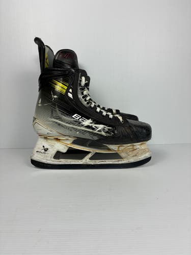 Used Size 9 Fit 2 Senior Bauer Vapor Hyperlite 2 Hockey Skates