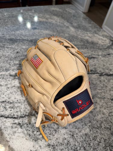 Next Play RH Baseball Glove 11" (Used)