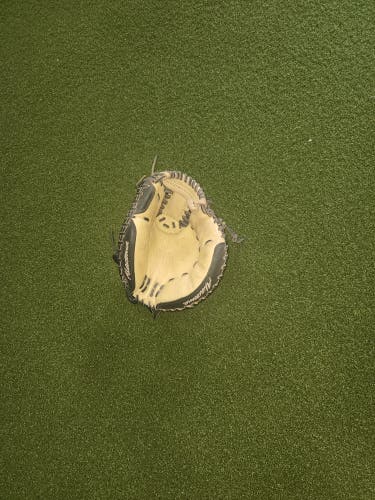 2024 Akadema RH Catcher's Baseball Glove 33" (Used)