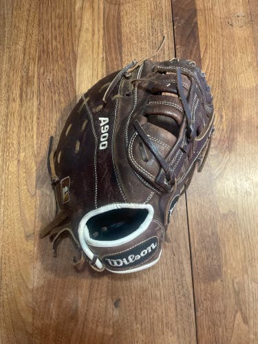 Wilson A900 RH First Base Baseball Glove 12" (Used)