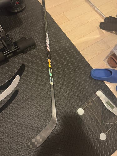 Intermediate CCM Tacks XF Pro Right Handed Hockey Stick P28 65 Flex (Used)