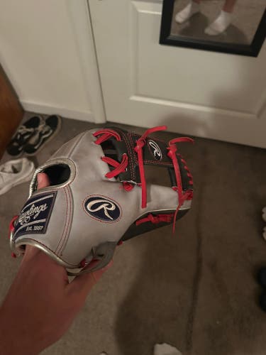 2022 Rawlings Heart of the Hide R2G RH Infield Baseball Glove 11.75" (Used)