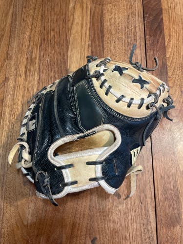 Wilson A2000 RH Catcher's Glove 33.5" (Used)