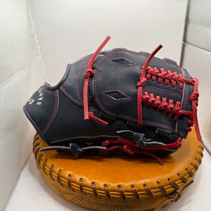 The "Glove Lab" RH Baseball Glove 12" Used RHT