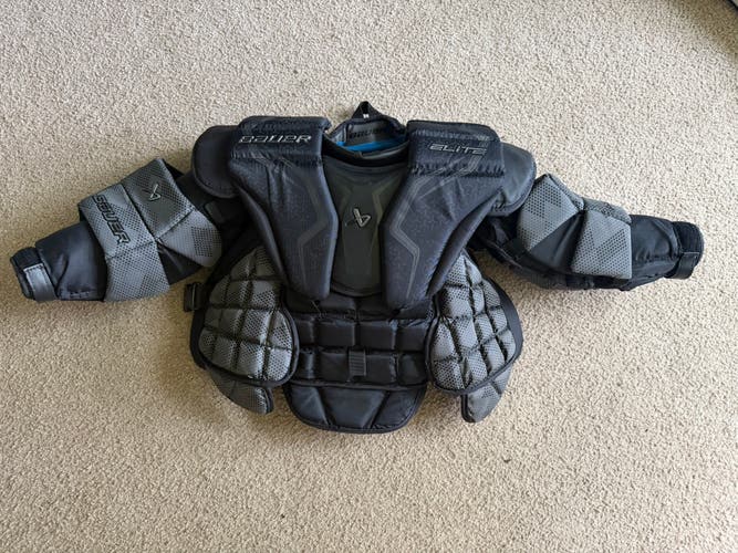 XS Bauer Elite Goalie Chest Protector (Used)