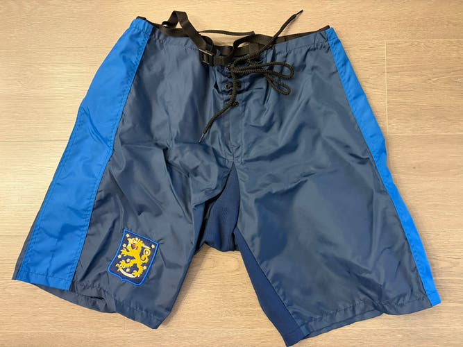 Finland 4 Nations - CCM PP10 Pants Shell Size Medium - NHL Pro Stock