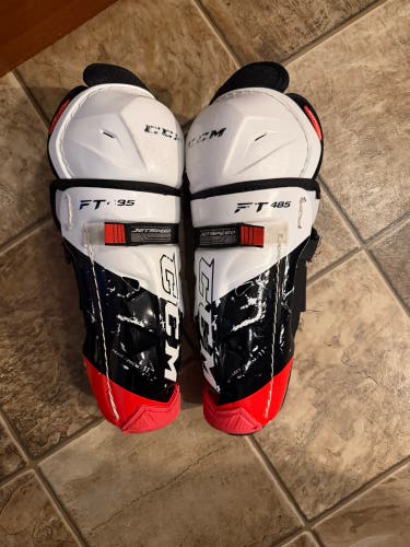 Junior CCM JetSpeed FT485 11" Shin Pads (Used)