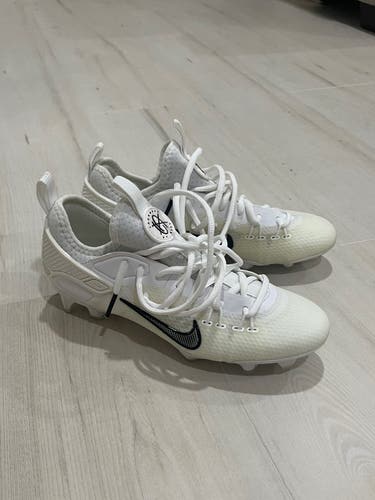 White Unisex Size M 6.0 (W 7.0) Nike Huarache Low Top (New)