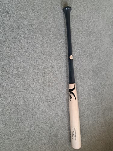 Victus V-Cut Bat (-3) 30 oz 33.5" (New)