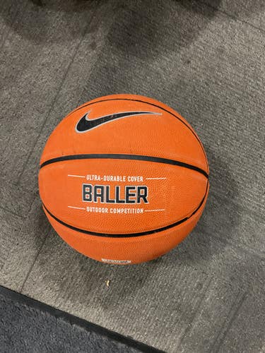 Used Nike Baller Basketball Adult Indoor 11614-s000238070