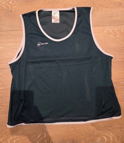 Adult Medium size Forrest Green Training Bib (New)