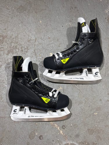 Junior Graf G735 Pro Hockey Skates Narrow Width Size 3.5 (New)