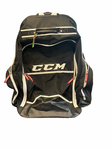 Used Ccm Sr Hockey Wheeled Black 11682-s000133964