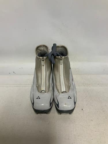 Used Fischer Womens Nnn Xc Ski Boots Grey W 07-07.5 Jr 05.5-06 11823-s000039710