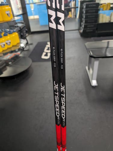 Youth CCM Jetspeed FT YTH Right Handed Hockey Stick P29 Less Than 30 Flex (New)