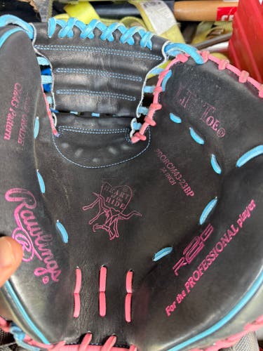 2025 Rawlings Heart of the Hide RH Catcher's Baseball Glove 34" (Used)