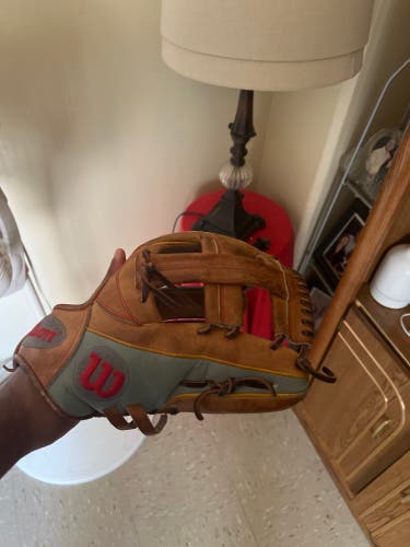 Wilson DP15 Game Spec A2000 RH Baseball Glove 11.75" (Used)