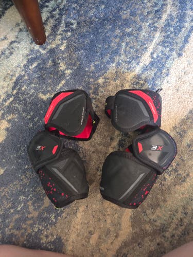 Intermediate Large Bauer Vapor 3X Elbow Pads Pro Stock (Used)