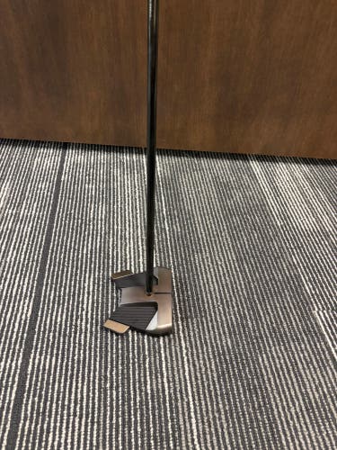 CUSTOM Scotty Cameron 11R OC zero torque Putter 1 of 1