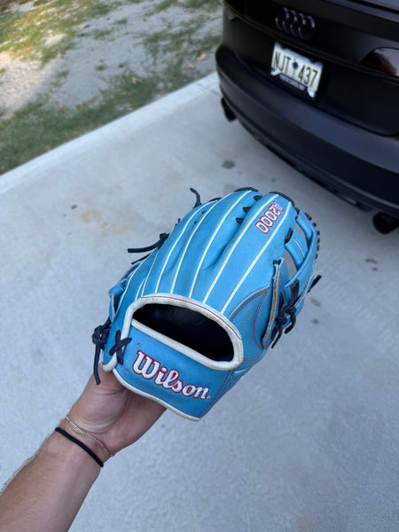 2024 Wilson A2000 RH Outfield Baseball Glove 12.5" (Used)