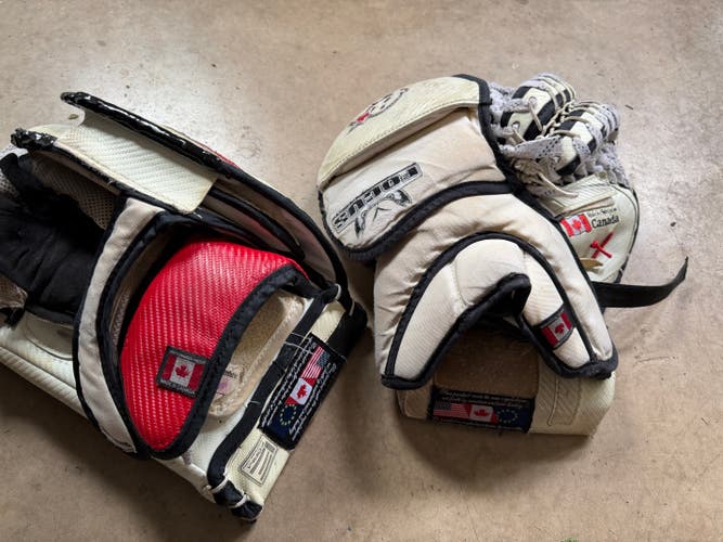 Brian's Goalie Glove Set Bundle (Focus Trapper + SubZero Blocker) - Made in Canada