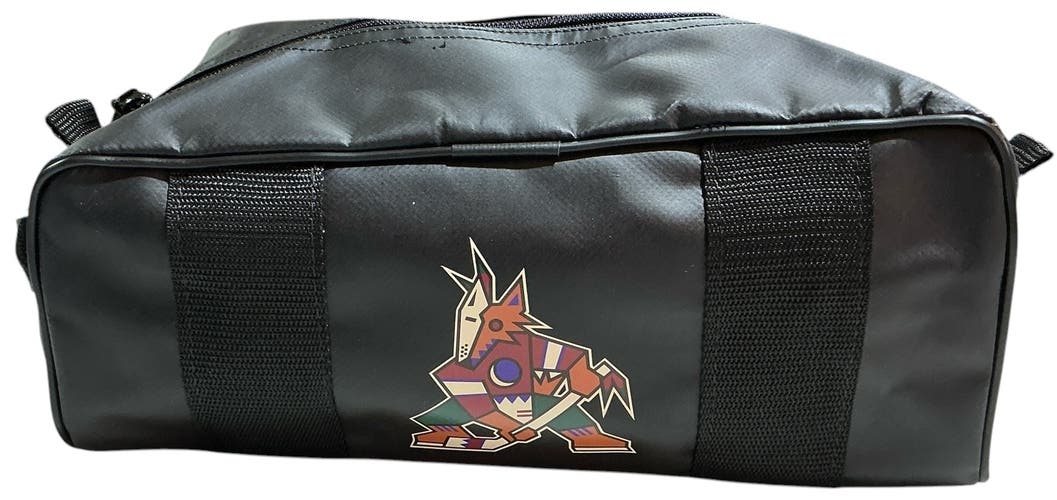 Arizona Coyotes 4ORTE Tape/Toiletry/Accessory/ Travel Bag Black (Used) 7947