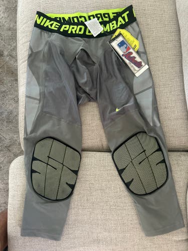 Gray Large Men's Nike Compression (New)