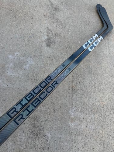2 Pack Trigger 8 Pro, Pro Stock Hockey Stick Grip P90 85 Flex Left 9958