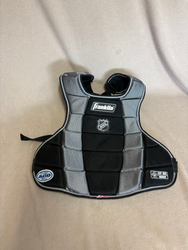 Medium Franklin Street hockey 14” Goalie Chest Protector