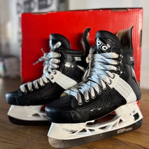 CCM Tacks 652 Pro - Senior 6.5 / Regular Width (New)