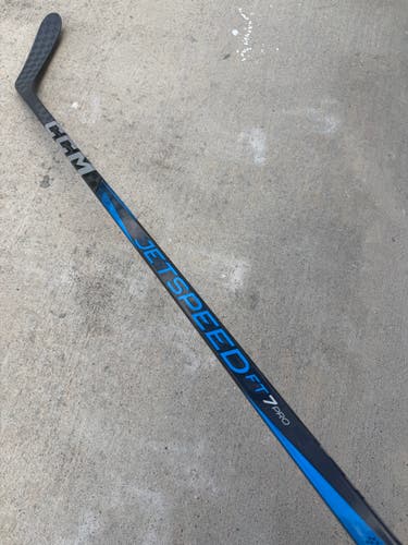 CCM JETSPEED FT7 PRO Pro Stock Hockey Stick Grip P28M 75 Flex Right 2019