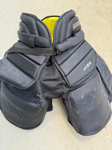 Intermediate Large/Extra Large Warrior Ritual X3E Hockey Goalie Pants (Used)