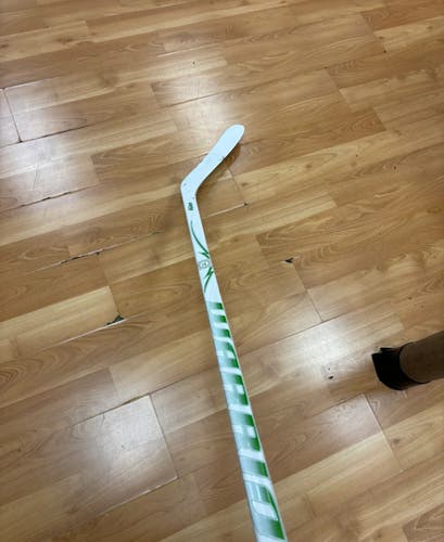 Senior Warrior Alpha Deluxe 20th Anniversary Edition Hockey Stick RH W88 75 Flex | 67"