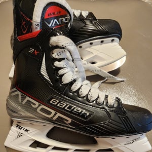 2022 Hockey Skates 9.5 (Used)
