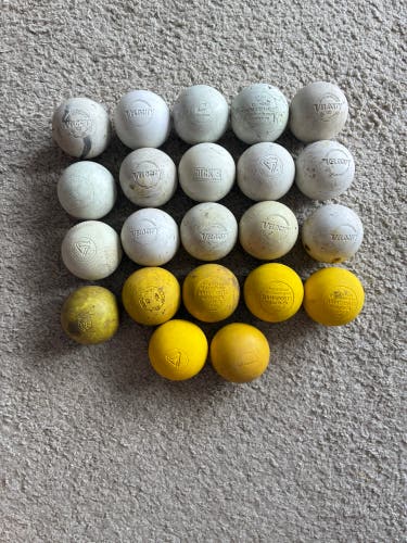 22 Pack of Lacrosse Balls